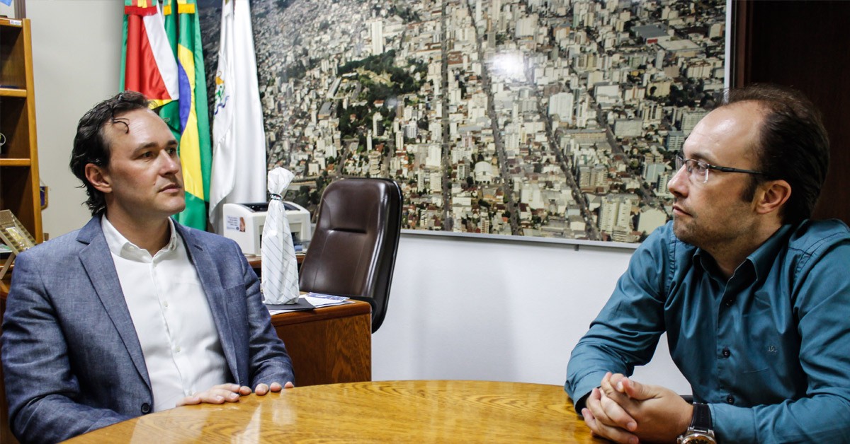 Vinicius Ribeiro desenvolve trabalho em parceria com a Câmara de Vereadores de Caxias Vinicius Ribeiro desenvolve trabalho em parceria com a Câmara de Vereadores de Caxias