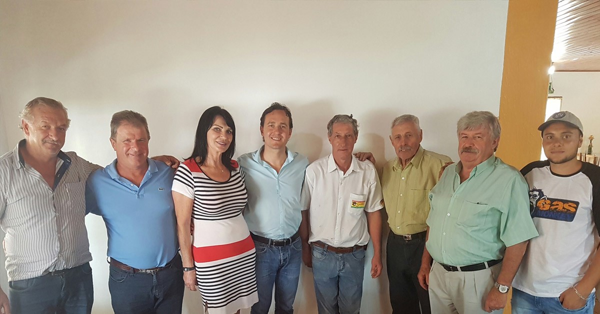 Vinicius Ribeiro realiza encontro com lideranças do PDT em Nova Pádua